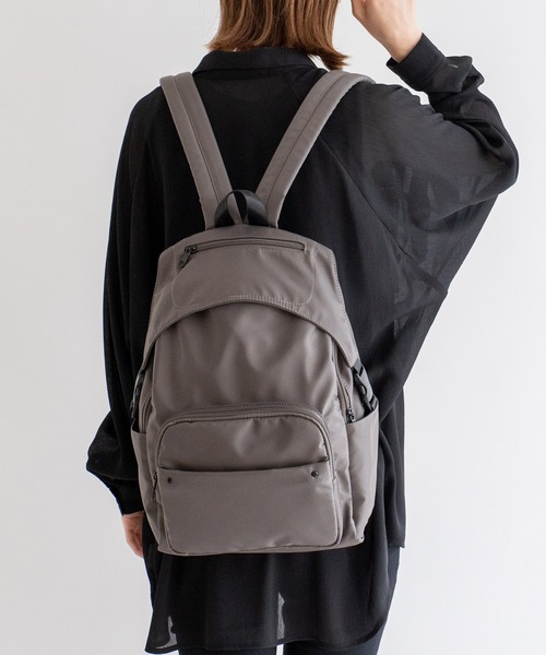 VitaFelice（ヴィータフェリーチェ）の「ナイロンフラップリュックサック（バックパック/リュック・レディース・ブラック/グレー/モカ/ブルー系その他・FREE）」の8枚目の写真