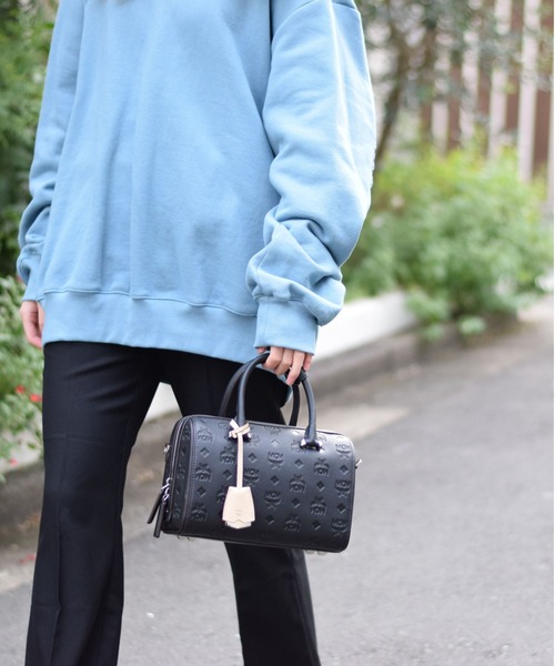 MCM（エムシーエム）の「MCM/エムシーエム/〈エッセンシャル〉 ボストンバッグ モノグラムレザー（ボストンバッグ・レディース・ブラック/レッド・FREE）」の15枚目の写真