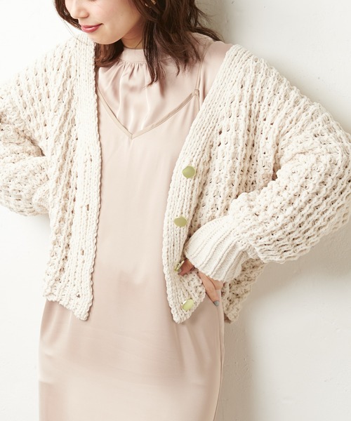 natural couture（ナチュラルクチュール）の「バスケット柄レトロざっくりカーディガン（カーディガン/ボレロ・レディース・アイボリー/ライトグレー/イエロー・FREE）」の2枚目の写真