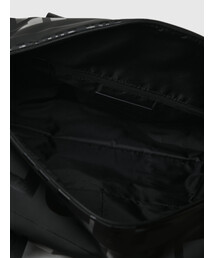 DIESEL（ディーゼル）の「メンズ ランダムロゴ ダッフルバッグ