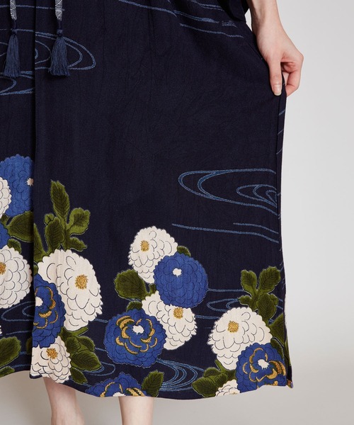 カヤ（カヤ）の「【カヤ】冬牡丹 着物風ワンピース（ワンピース・レディース・パープル/ネイビー/スミクロ・FREE）」の21枚目の写真