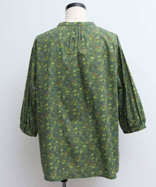 chambre de charme（シャンブルドゥシャーム）の「cdc ドビー コクリコプリント　はんぱ袖ブラウス（シャツ/ブラウス・レディース・ネイビー/カーキ・FREE）」の15枚目の写真