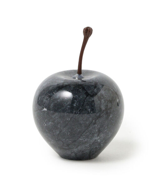 bpr BEAMS（ビーピーアール ビームス ）の「DETAIL INC. / Marble Apple Small（インテリア雑貨・メンズ・レッド/ブラック・ONE SIZE）」の6枚目の写真