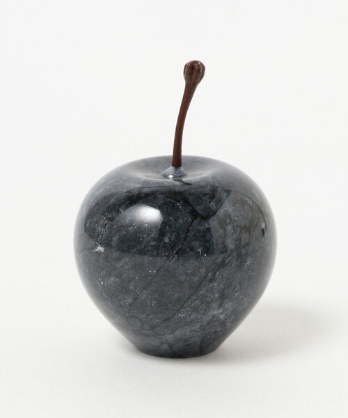 bpr BEAMS（ビーピーアール ビームス ）の「DETAIL INC. / Marble Apple Small（インテリア雑貨・メンズ・レッド/ブラック・ONE SIZE）」の5枚目の写真