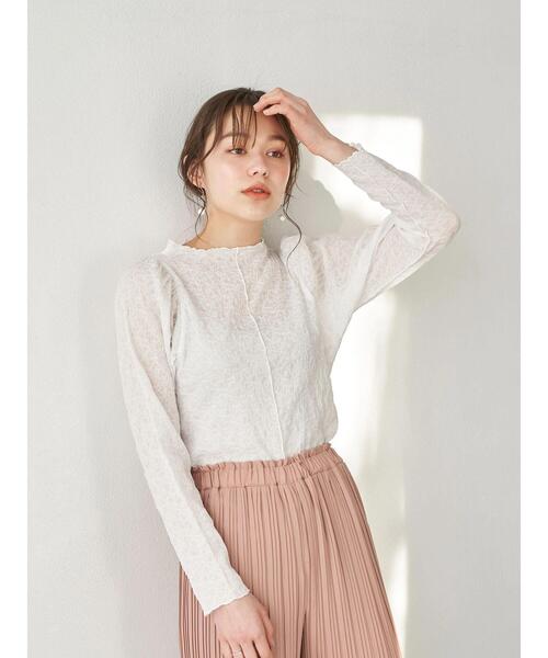 earth music&ecology（アースミュージックアンドエコロジー）の「パワーショルダーレースカットプルオーバー ＊（Tシャツ/カットソー・レディース・ブラック/ベージュ/オフホワイト/ミント・FREE）」の21枚目の写真