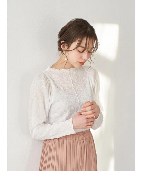 earth music&ecology（アースミュージックアンドエコロジー）の「パワーショルダーレースカットプルオーバー ＊（Tシャツ/カットソー・レディース・ブラック/ベージュ/オフホワイト/ミント・FREE）」の19枚目の写真