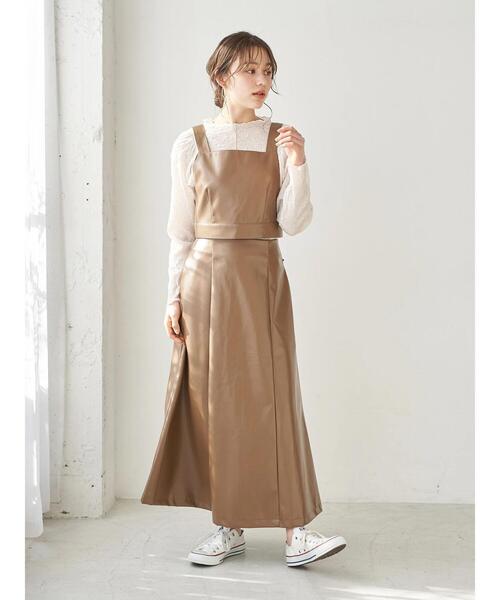 earth music&ecology（アースミュージックアンドエコロジー）の「パワーショルダーレースカットプルオーバー ＊（Tシャツ/カットソー・レディース・ブラック/ベージュ/オフホワイト/ミント・FREE）」の13枚目の写真