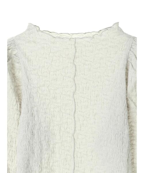 earth music&ecology（アースミュージックアンドエコロジー）の「パワーショルダーレースカットプルオーバー ＊（Tシャツ/カットソー・レディース・ブラック/ベージュ/オフホワイト/ミント・FREE）」の11枚目の写真