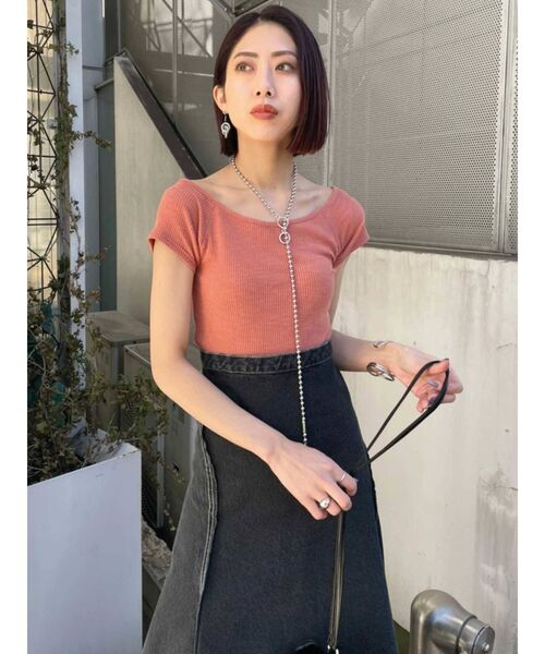 EMODA（エモダ）の「ショートリブトップ（Tシャツ/カットソー・レディース・ホワイト/ブラック/オレンジ/ブルー・FREE）」の18枚目の写真
