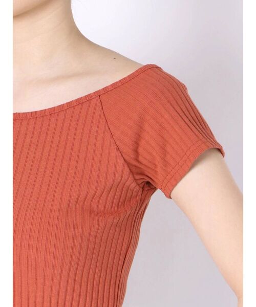 EMODA（エモダ）の「ショートリブトップ（Tシャツ/カットソー・レディース・ホワイト/ブラック/オレンジ/ブルー・FREE）」の12枚目の写真