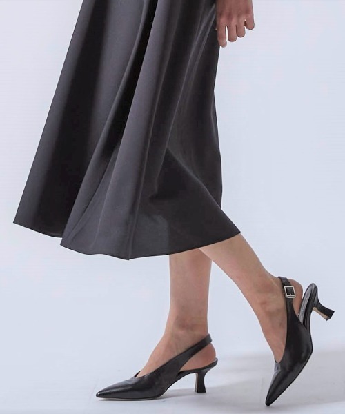 LAUTREAMONT（ロートレアモン）の「スムースレザーパンプス（パンプス・レディース・ブラック/ベージュ・23.0cm/24.0cm/23.5cm）」の2枚目の写真