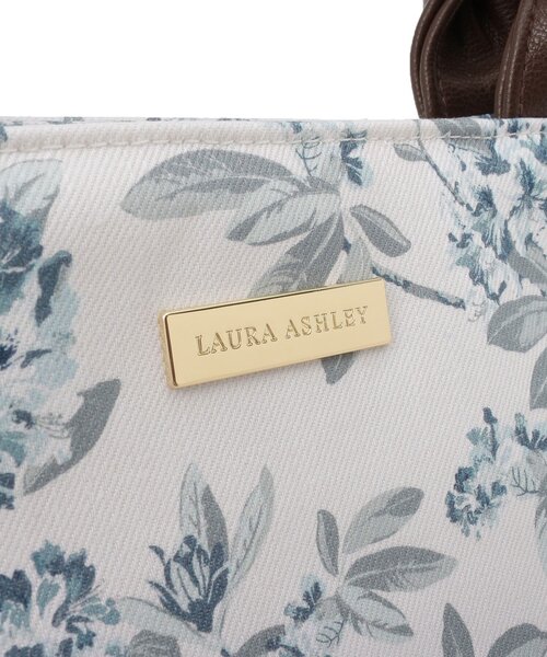 LAURA ASHLEY（ローラアシュレイ）の「ボタニカル柄レクタングルトートバッグ（トートバッグ・レディース・ホワイト系その他/ネイビー系・00）」の8枚目の写真