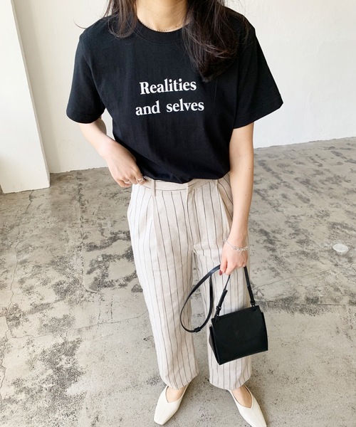 RealitiesカラーロゴプリントコンパクトTシャツ