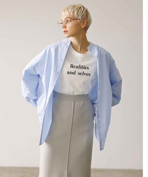 RealitiesカラーロゴプリントコンパクトTシャツ
