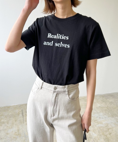 RealitiesカラーロゴプリントコンパクトTシャツ