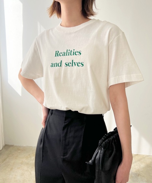 RealitiesカラーロゴプリントコンパクトTシャツ