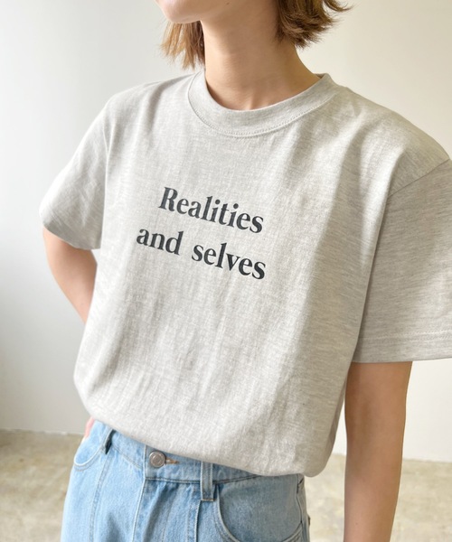 RealitiesカラーロゴプリントコンパクトTシャツ