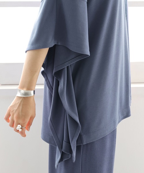 osharewalker（オシャレウォーカー）の「【機能素材】『ドルマン変形カットソー』（Tシャツ/カットソー・レディース・ブラック/アイボリー/ピンク/グリーン/モカ/グレイッシュブルー/ラベンダー・FREE）」の13枚目の写真