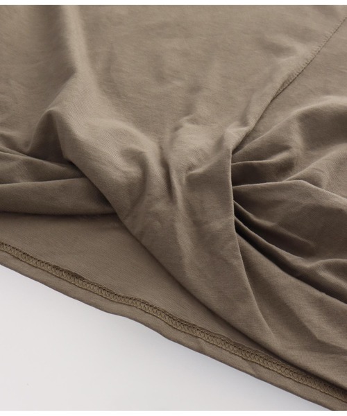 ANAP(アナップ)の「フロントツイストクロップドTシャツ(Tシャツ/カットソー・レディース・オフホワイト/グレイッシュベージュ/ブラック/イエロー系その他・FREE)」の15枚目の写真