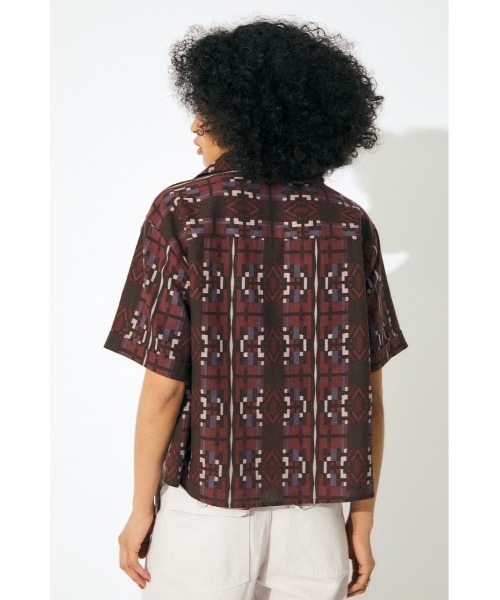 MOUSSY（マウジー）の「MULHOUSE OPEN COLLAR シャツ（シャツ/ブラウス・レディース・ボルドー/ブラウン/グリーン・FREE）」の6枚目の写真