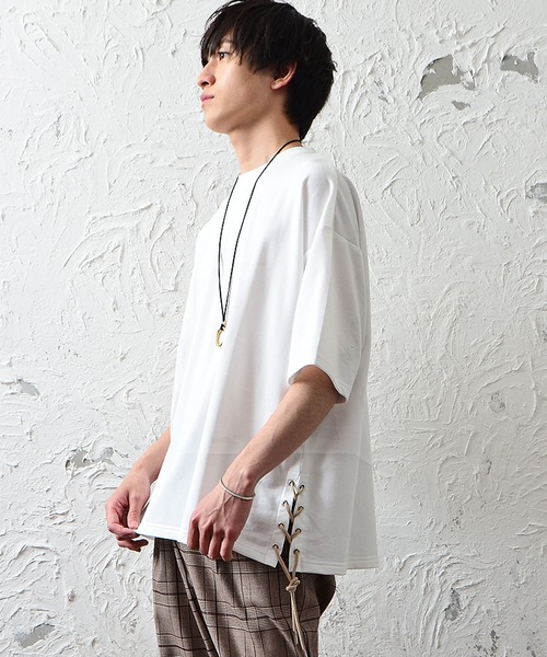 MinoriTY（マイノリティ）の「メンズ5分袖インレイミニ裏毛サイドレースアップビッグシルエットTeeシャツ（Tシャツ/カットソー・メンズ・ブラック/オフホワイト/カーキ/モカ・M/L）」の5枚目の写真