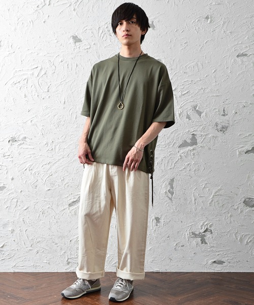 MinoriTY（マイノリティ）の「メンズ5分袖インレイミニ裏毛サイドレースアップビッグシルエットTeeシャツ（Tシャツ/カットソー・メンズ・ブラック/オフホワイト/カーキ/モカ・M/L）」の14枚目の写真