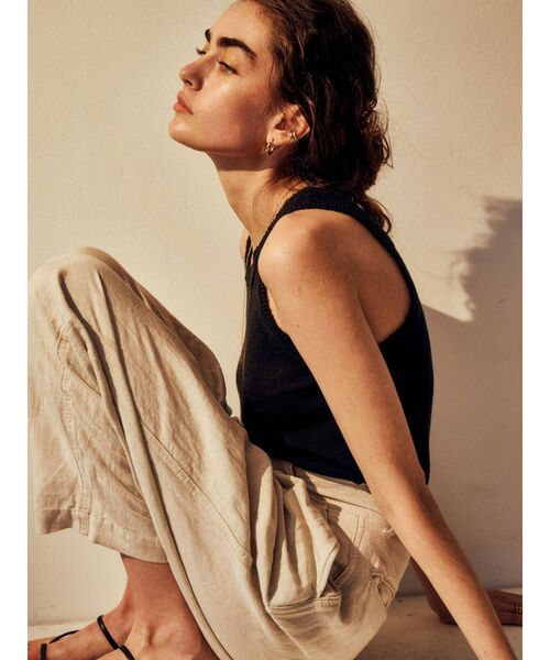 Ungrid（アングリッド）の「透かし編みニットタンクトップ（タンクトップ・レディース・ブラック/アイボリー/カーキ・FREE）」の18枚目の写真