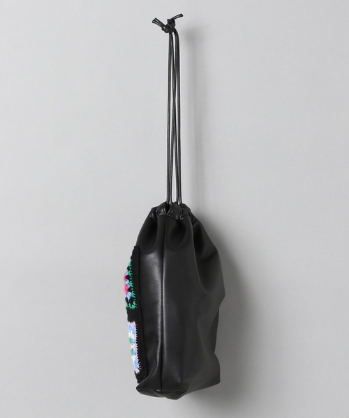 JEANASIS(ジーナシス)の「クロシェキンチャクバッグ/952110(ショルダーバッグ・レディース・ブラック/ピンク・FREE)」の9枚目の写真