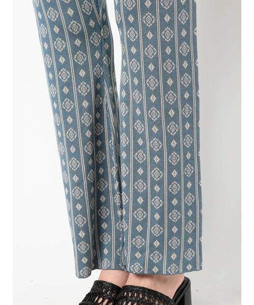 MURUA（ムルーア）の「コモンニットパンツ（スウェットパンツ・レディース・ブラウン/イエロー/ブルー・FREE）」の14枚目の写真