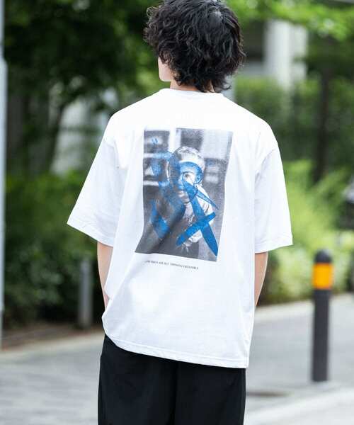 ITEMS URBANRESEARCH（アイテムズ アーバンリサーチ）の「フォト&ロゴ プリントTシャツ S.T.C.（Tシャツ/カットソー・メンズ・その他3/その他2/その他1・LARGE/MEDIUM）」の15枚目の写真
