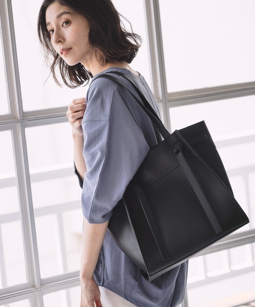 LEPSIM（レプシィム）の「【驚くほど、かるーーーい】ベルトトートバッグ　957934（トートバッグ・レディース・アイボリー/ブラック/ブラウン・ONE SIZE）」の3枚目の写真