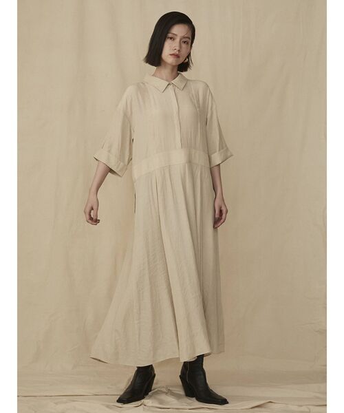 COTORICA（コトリカ）の「ピンタックデザイン襟付ワンピース（ワンピース・レディース・レッド/ブルー/アイボリー・FREE）」の11枚目の写真