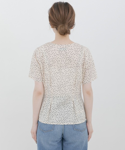 URBAN RESEARCH Sonny Label(アーバンリサーチサニーレーベル)の「Vネックドットブラウス(シャツ/ブラウス・レディース・ブラック/オフホワイト・FREE)」の4枚目の写真