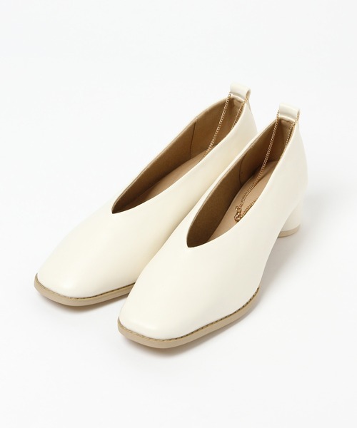 mysty woman（ミスティウーマン）の「アクセ付きフカフカパンプス 957726（パンプス・レディース・ブラック/アイボリー/イエロー系・MEDIUM/LARGE）」の17枚目の写真