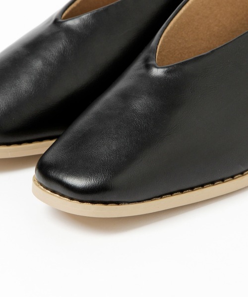 mysty woman（ミスティウーマン）の「アクセ付きフカフカパンプス 957726（パンプス・レディース・ブラック/アイボリー/イエロー系・MEDIUM/LARGE）」の18枚目の写真