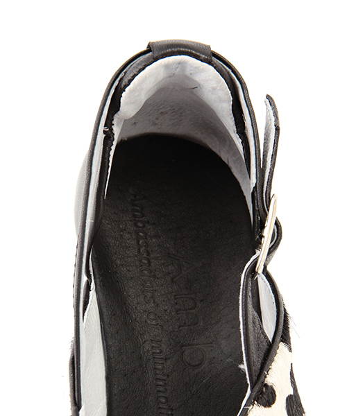 Ray BEAMS（レイビームス）の「Amb / レオパード クロスコンフォート サンダル（サンダル・レディース・その他・38/35/36/37）」の2枚目の写真