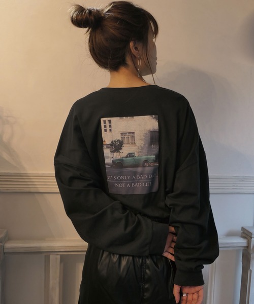 CORNERS(コーナーズ)の「フォトロゴ2wayT-shirt(Tシャツ/カットソー・レディース・オフホワイト/グリーン/オートミール/スミクロ・FREE)」の3枚目の写真