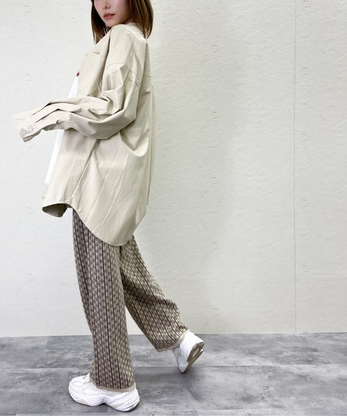 Per sist ence(パーシエンス)の「Per sist ence/パーシエンス フェイクレザー バンドカラーシャツ(シャツ/ブラウス・レディース・ブラック/ベージュ/アイボリー・FREE)」の22枚目の写真