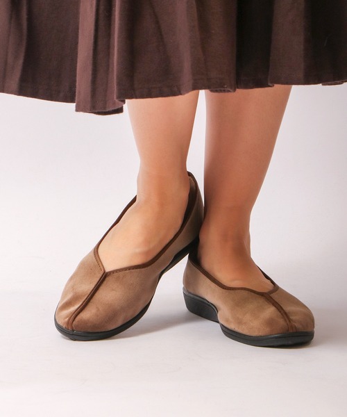 FUNALIVE(ファンアライブ)の「jou jou lier Vカットカンフーシューズ(バレエシューズ・レディース・ブラック/ボルドー/グレイッシュベージュ・M/L)」の3枚目の写真