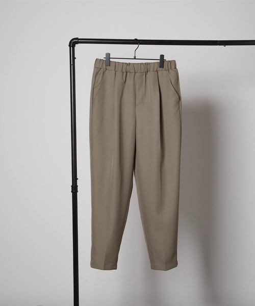 MONO-MART(モノマート)の「【セットアップ】ビッグシルエット スタプレ ポリツイル ノーカラージャケット&イージータックテーパードパンツ(セットアップ・メンズ・ブラック/ネイビー/ブラウン/モスグリーン/グレー系その他/グレイッシュベージュ・M/L)」の18枚目の写真