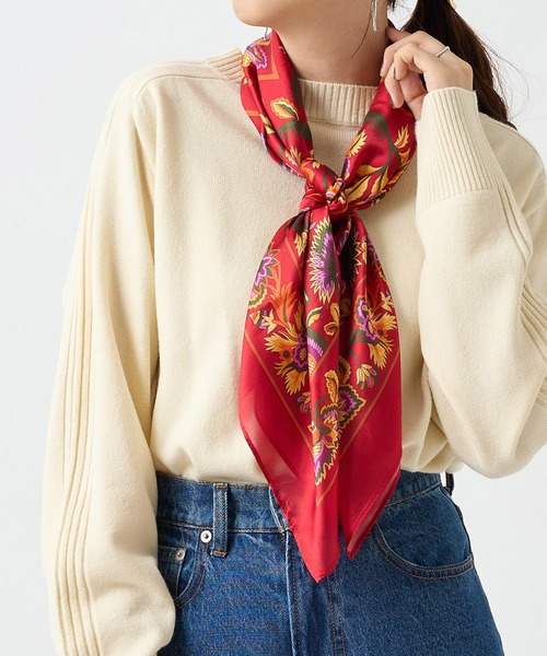 DISCOAT（ディスコート）の「アラベスク柄スカーフ（バンダナ/スカーフ・レディース・ベージュ/レッド・FREE）」の7枚目の写真