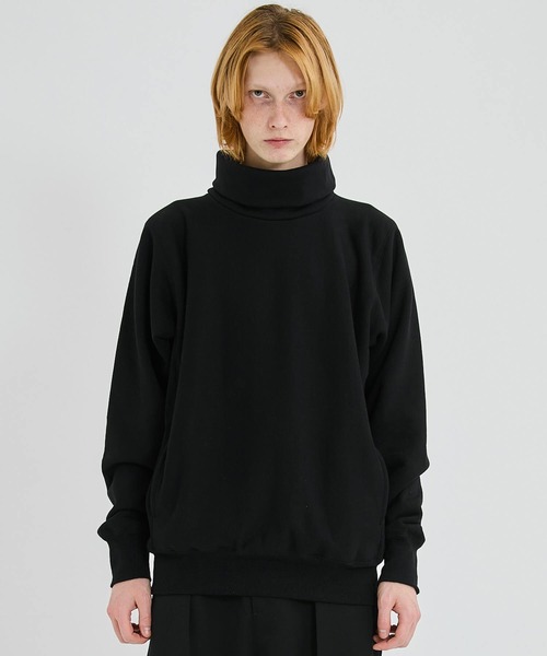 soe（ソーイ）の「【soe】NECKWARM SWEAT SHIRT（スウェット・メンズ・ブラック/グレー・1/2）」の6枚目の写真