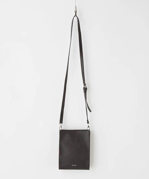 CLEL（クレイル）の「【CLEL】Square Shoulder Bag / 合皮スクエアショルダーバッグ ネックポーチ（ショルダーバッグ・メンズ・ブラック/オフホワイト/チャコールグレー/ダークブラウン/ブラック系その他/ブラック系/ブラック系1・FREE）」の15枚目の写真