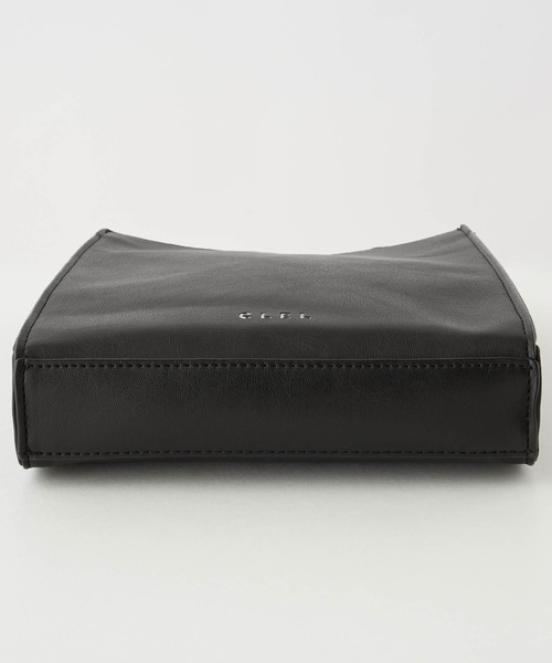 CLEL（クレイル）の「【CLEL】Square Shoulder Bag / 合皮スクエアショルダーバッグ ネックポーチ（ショルダーバッグ・メンズ・ブラック/オフホワイト/チャコールグレー/ダークブラウン/ブラック系その他/ブラック系/ブラック系1・FREE）」の21枚目の写真