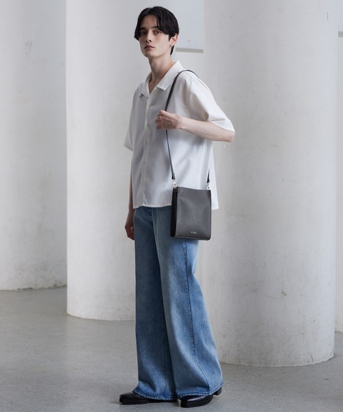 CLEL（クレイル）の「【CLEL】Square Shoulder Bag / 合皮スクエアショルダーバッグ ネックポーチ（ショルダーバッグ・メンズ・ブラック/オフホワイト/チャコールグレー/ダークブラウン/ブラック系その他/ブラック系/ブラック系1・FREE）」の17枚目の写真