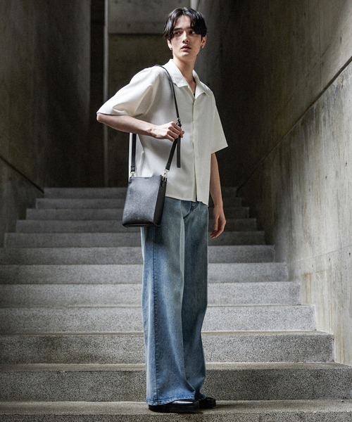 CLEL(クレイル)の「【CLEL】Square Shoulder Bag / 合皮スクエアショルダーバッグ ネックポーチ(ショルダーバッグ・メンズ・ブラック/オフホワイト/チャコールグレー/ダークブラウン/ブラック系その他/ブラック系/ブラック系1・FREE)」の18枚目の写真