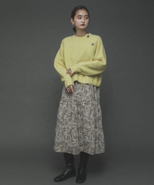 SENSE OF PLACE by URBAN RESEARCH（センスオブプレイスバイアーバンリサーチ）の「ストレッチアルパカボタンディテールセーター（ニット/セーター・レディース・グリーン/イエロー/アイボリー/ブラウン・ONE）」の13枚目の写真