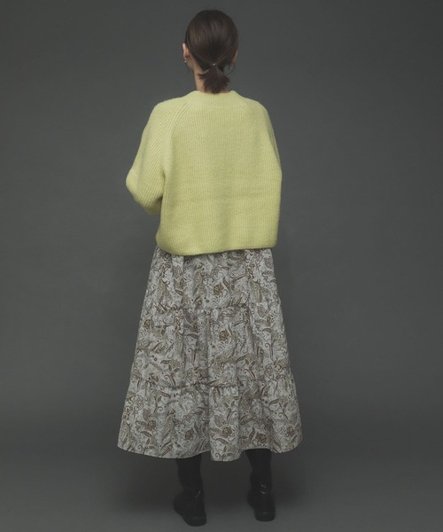 SENSE OF PLACE by URBAN RESEARCH（センスオブプレイスバイアーバンリサーチ）の「ストレッチアルパカボタンディテールセーター（ニット/セーター・レディース・グリーン/イエロー/アイボリー/ブラウン・ONE）」の15枚目の写真