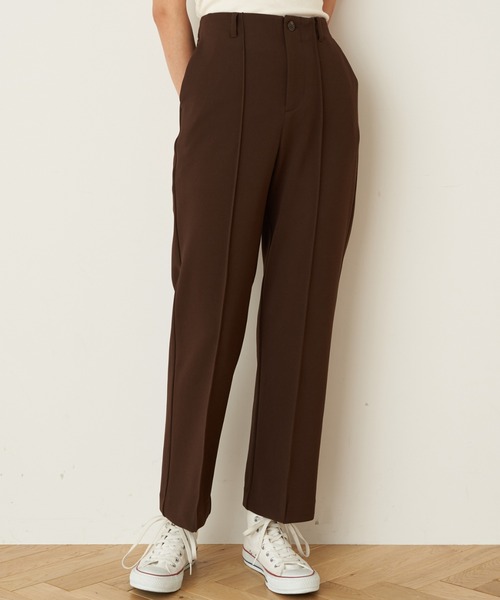 earth music&ecology（アースミュージックアンドエコロジー）の「センターシームフレアパンツ＊（その他パンツ・レディース・ブラック/ブルー/チョコ/グリーン/アイボリー・S/M）」の3枚目の写真