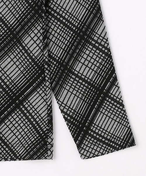 HIDEAWAYS NICOLE(ハイダウェイニコル)の「ブリスターチェックジャカード長袖Vネック(Tシャツ/カットソー・メンズ・ホワイト×ライトグレー/ネイビー×ホワイト/ブラック×ホワイト・LARGE/MEDIUM/X-LARGE)」の8枚目の写真